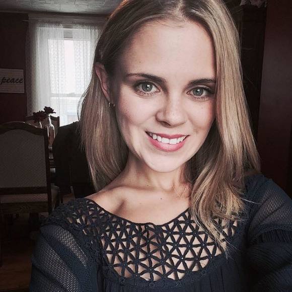 Meet your Posher, Jordana - Picture 1 of 1